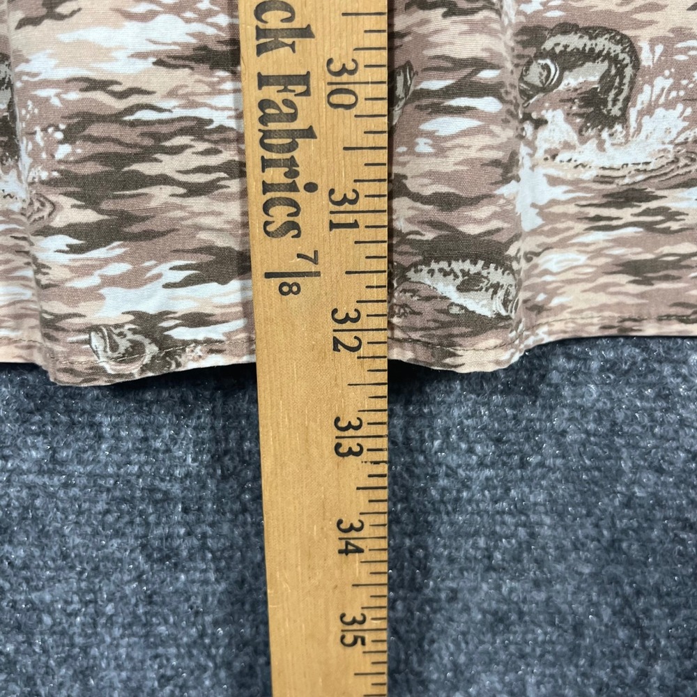 Columbia Button Down Shirt Mens XL Brown Bass Fish Print Camo Short Sleeve - Picture 6 of 7